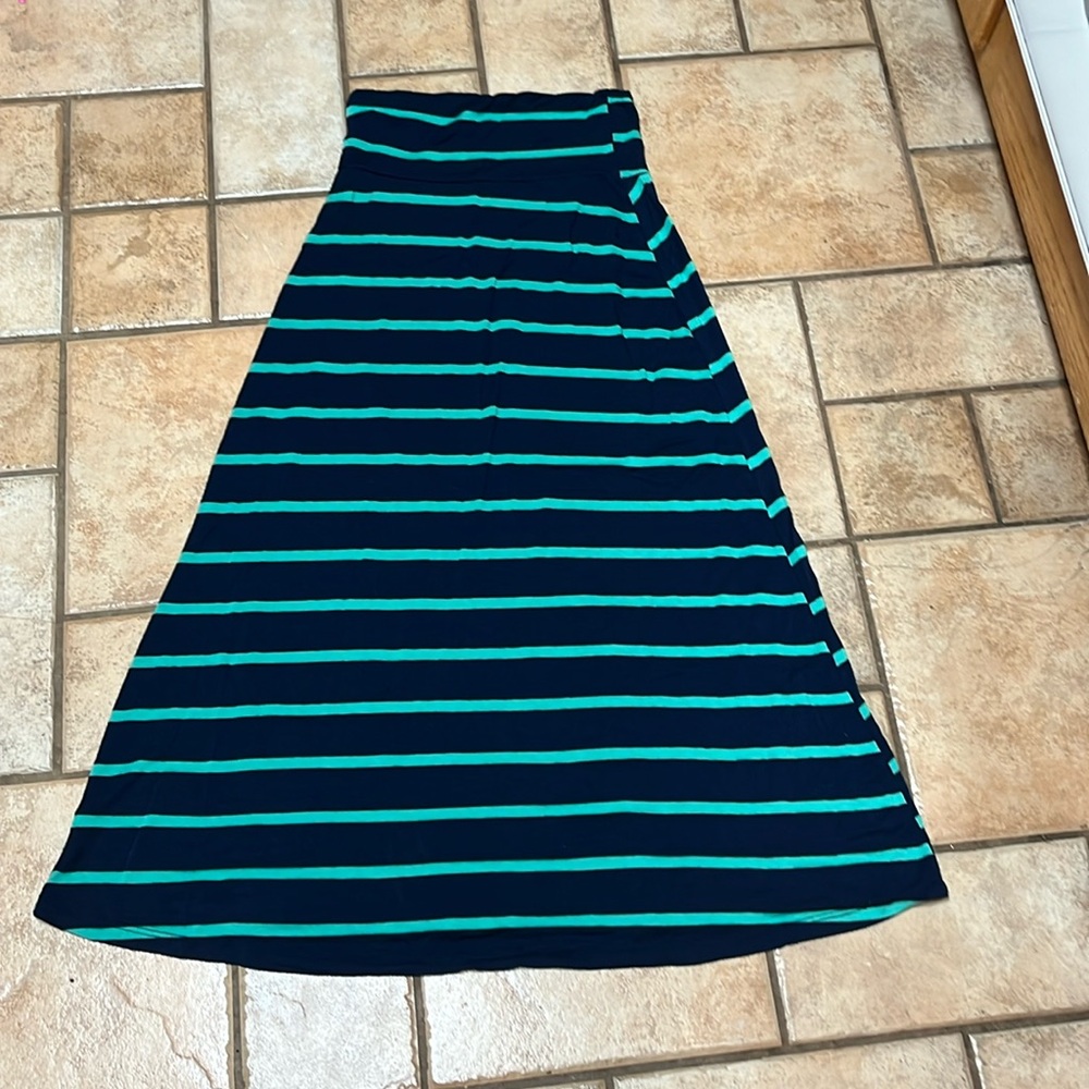 Women’s Navy and Green maxi skirt.